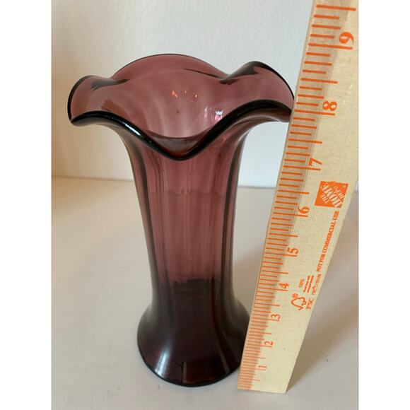 Vintage Beacon Purple Amethyst Blown Glass Vase Ruffled rim - Picture 8 of 10